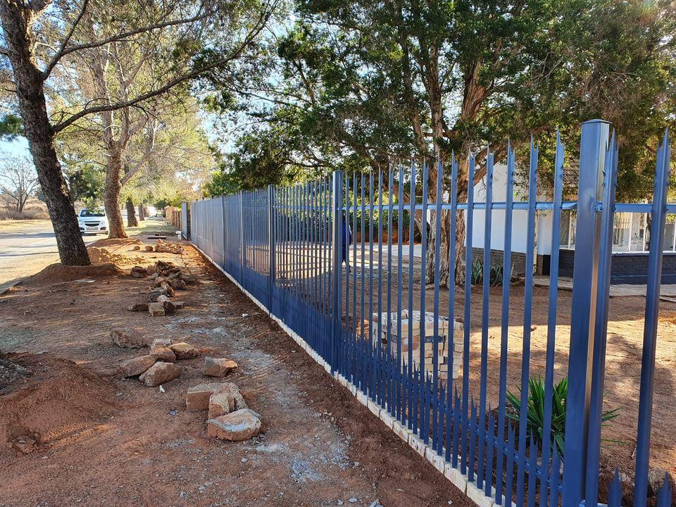 Palisade Fencing
